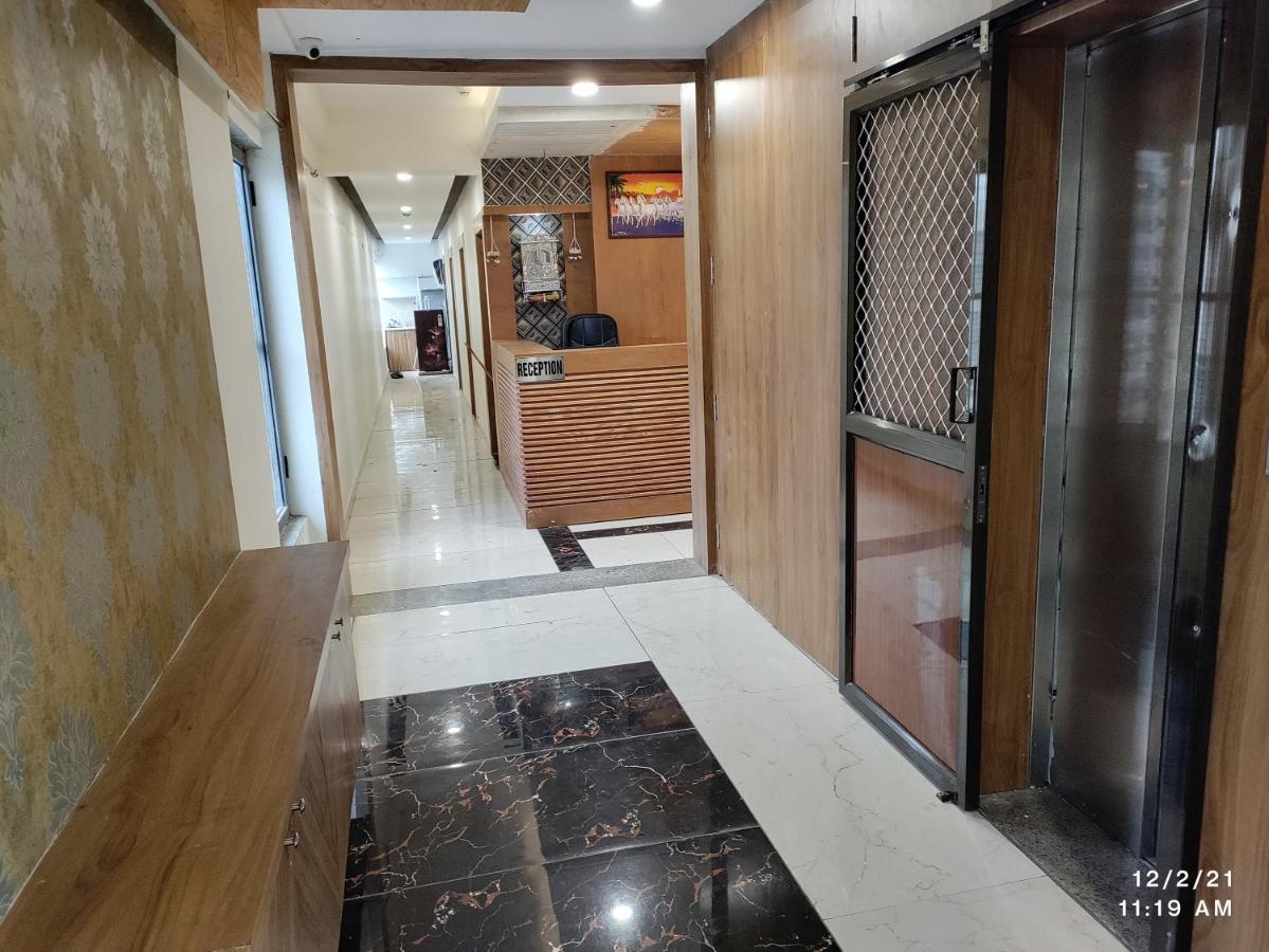 Hotel Asopalav Gandhinagar Dış mekan fotoğraf