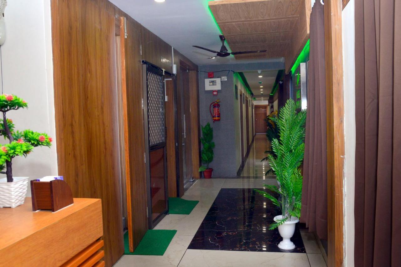 Hotel Asopalav Gandhinagar Dış mekan fotoğraf