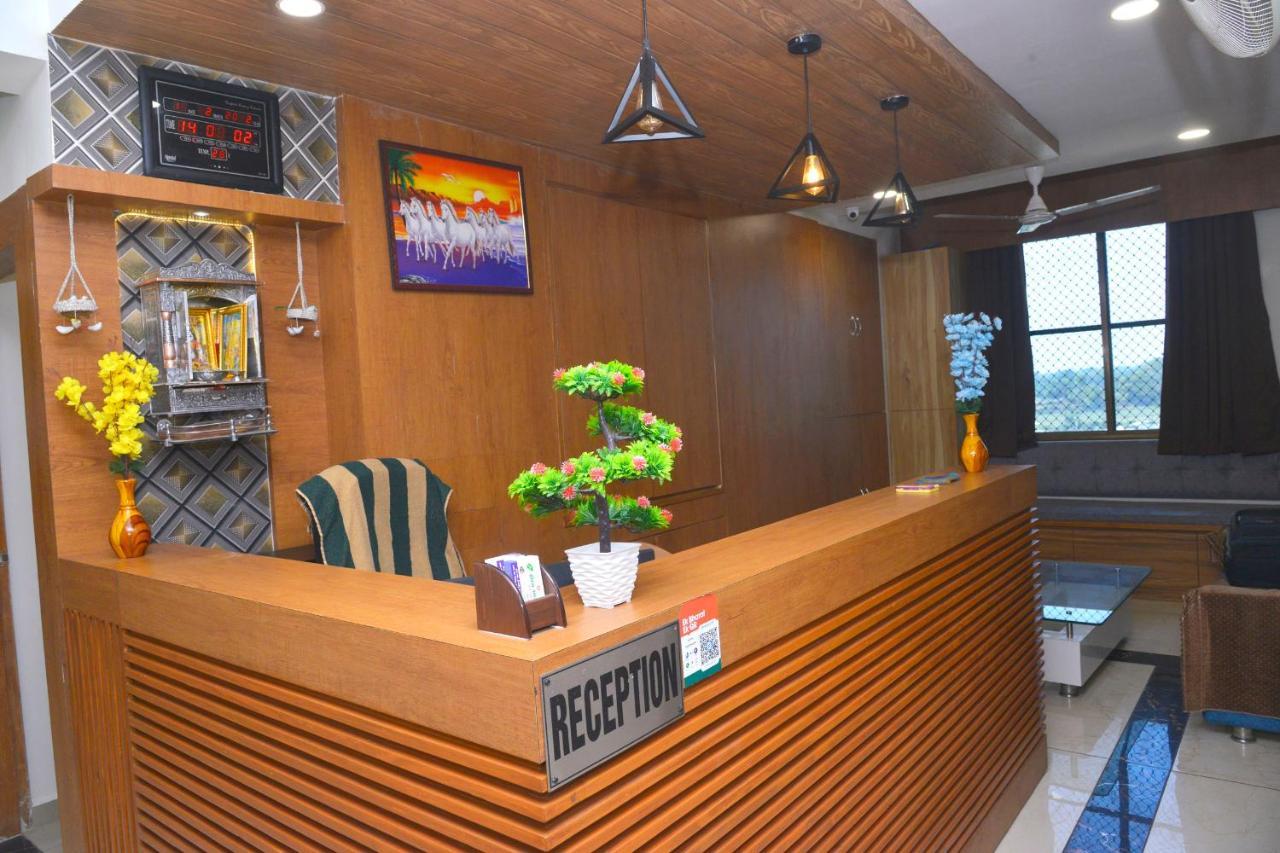 Hotel Asopalav Gandhinagar Dış mekan fotoğraf