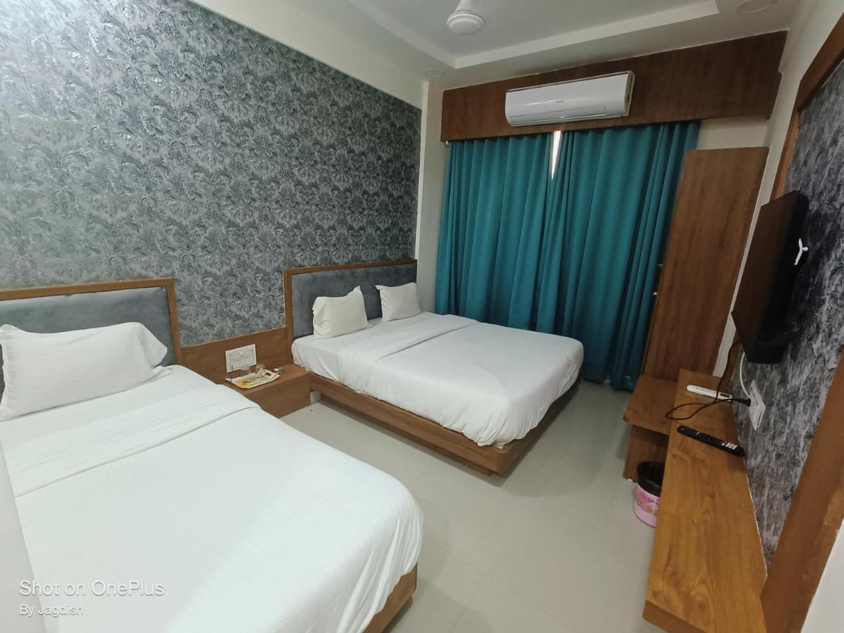 Hotel Asopalav Gandhinagar Dış mekan fotoğraf
